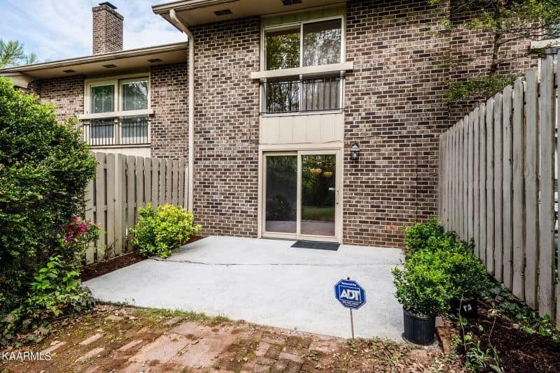 Sequoyah-Square-306-2013839254304