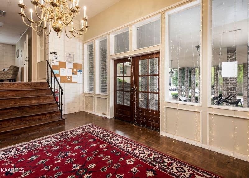 Sequoyah-Square-306-2013848970485