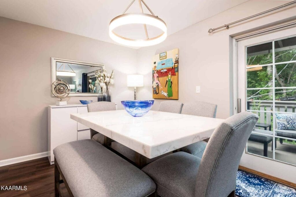 Sequoyah-Square-Condominiums-520-232043853119