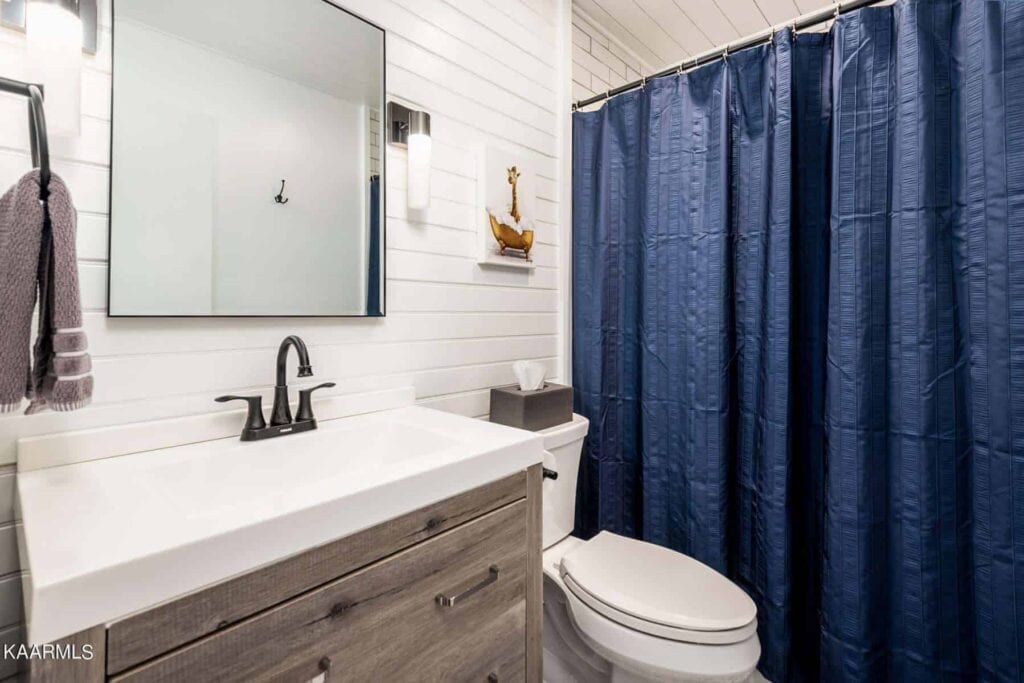 Sequoyah-Square-Condominiums-520-232104416910