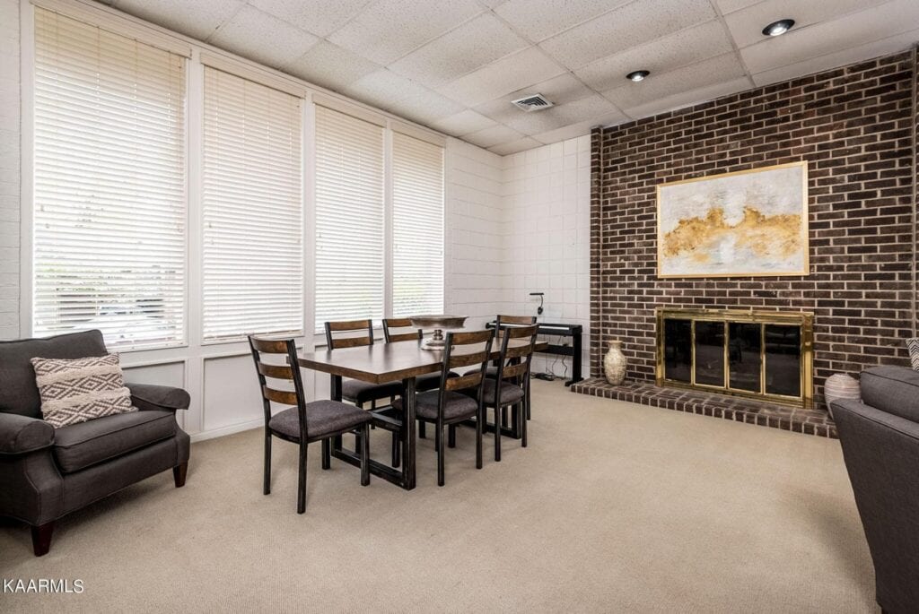 Sequoyah-Square-Condominiums-520-232129130775