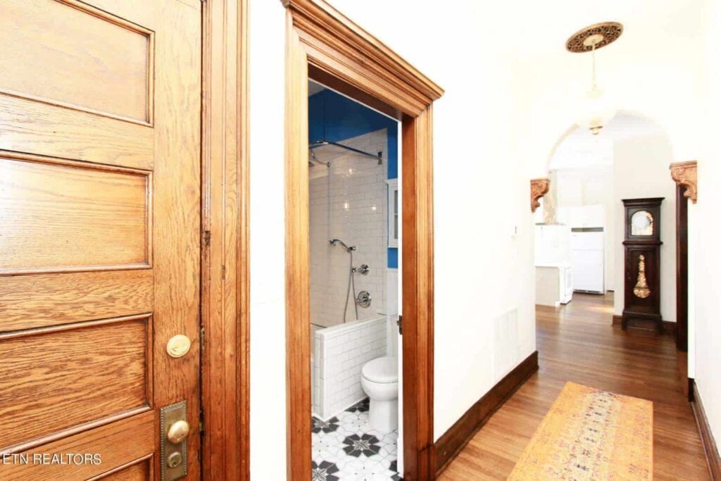 The-Cunningham-009242725