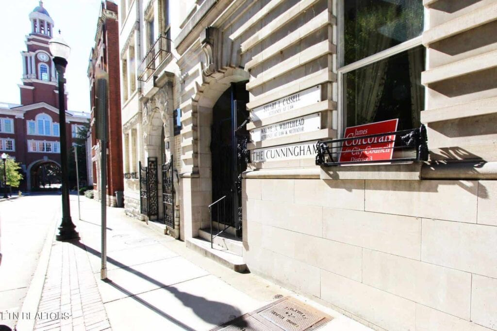 The-Cunningham-957528887