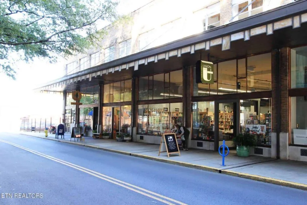 Daylight-050747926466