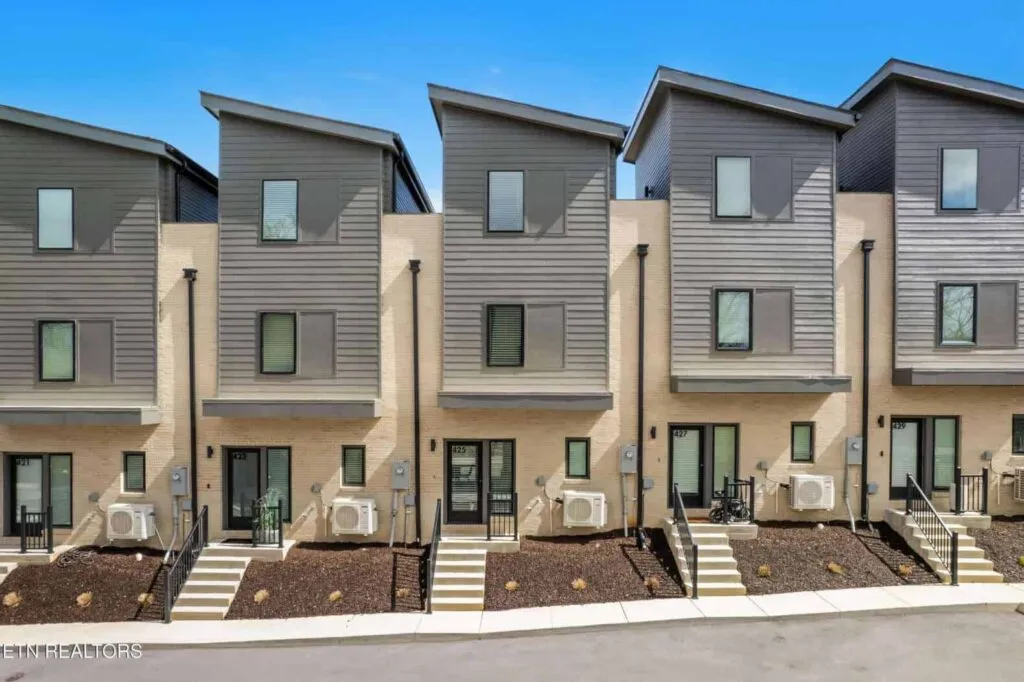 The-Saint-022034235289 The-Saint-022034235289