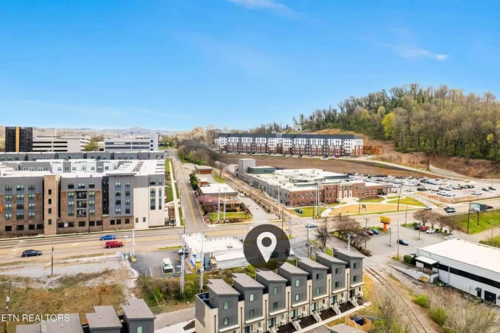 The-Saint-022050915183 The-Saint-022050915183