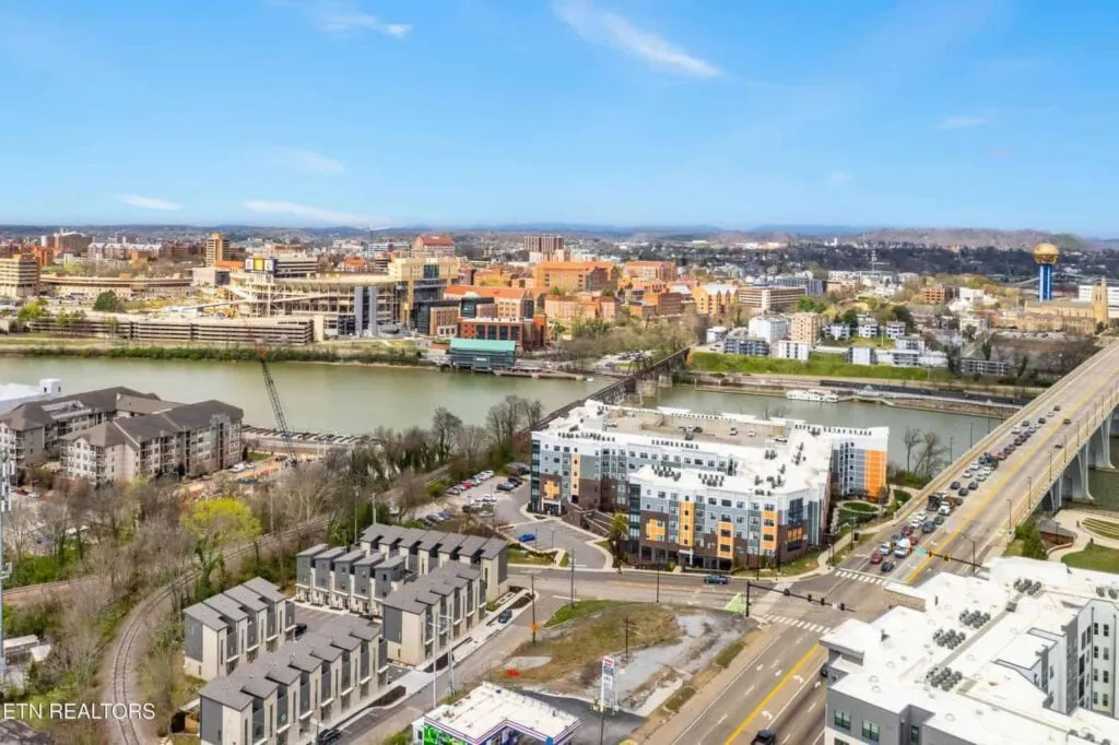 The-Saint-022129488742 The-Saint-022129488742