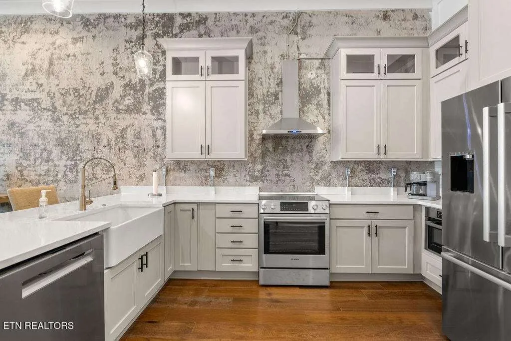 century-4164506945836-2