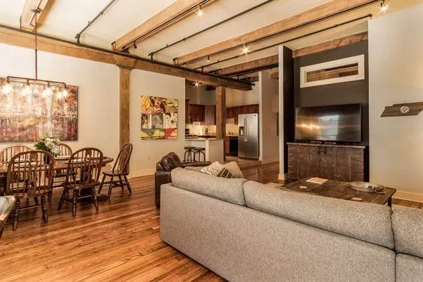 130_W_Jaackson_203_107