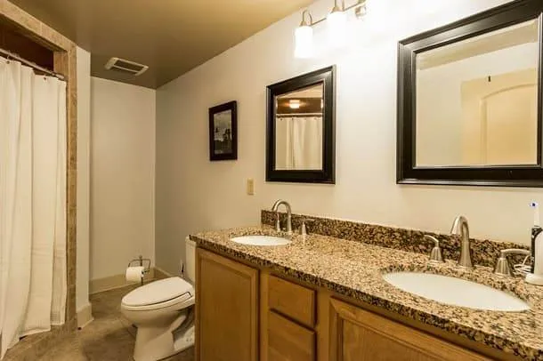 130_W_Jaackson_203_113