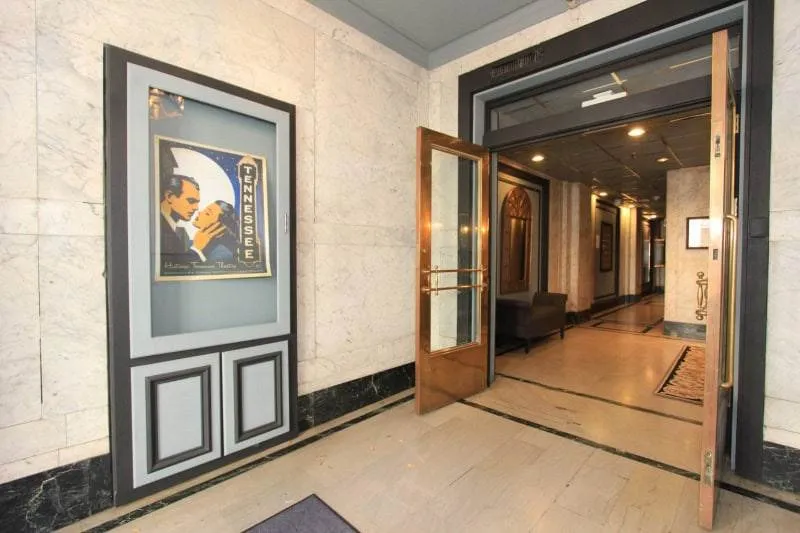 1_20191004183628204177000000-o