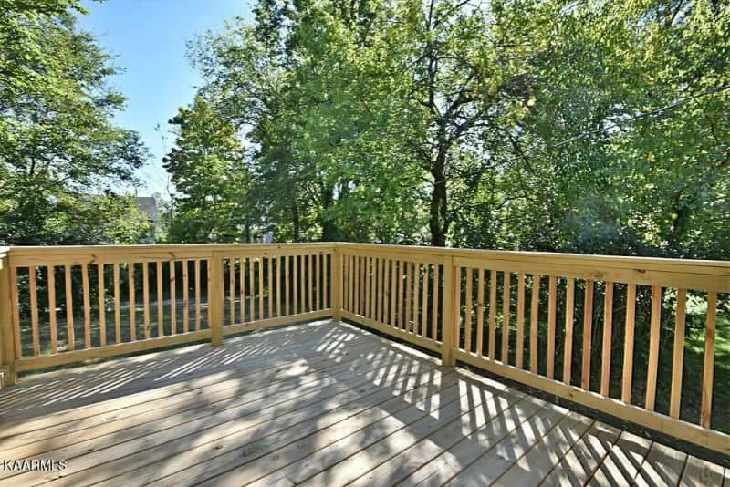 2014-E-Glenwood-Ave-2825775644000000-o