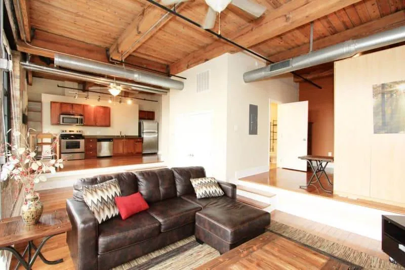 20161028205015015044000000-o