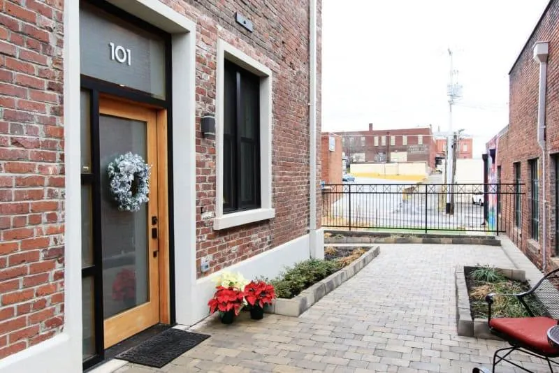 20161214000501971218000000-o