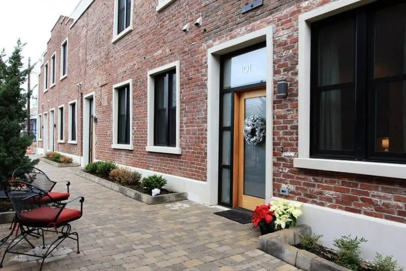 20161214000505332734000000-o