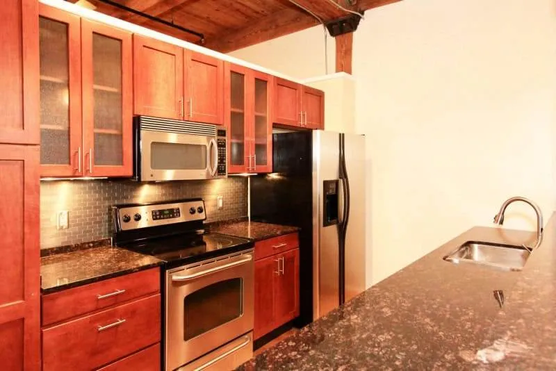 20161219170311359348000000-o