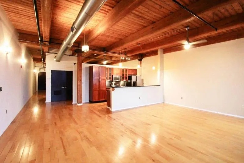 20161219170432681831000000-o