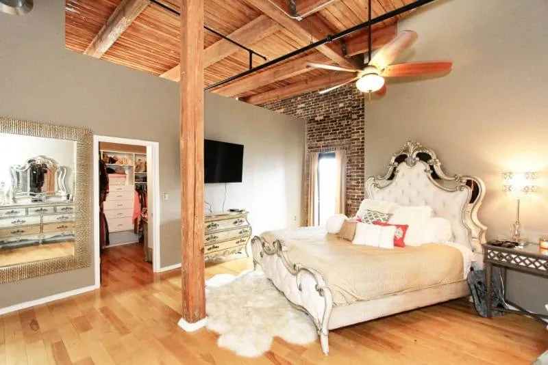 20170329182006991148000000-o