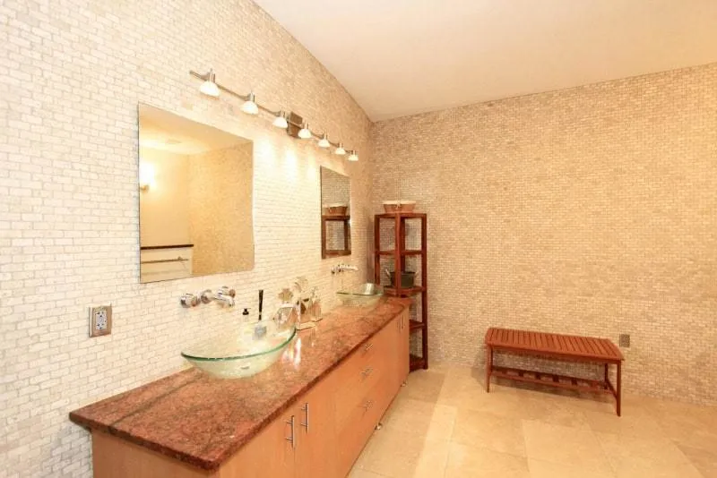 20170329182237387093000000-o