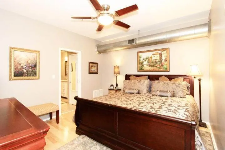 20170831232527478076000000-o 20170831232527478076000000-o