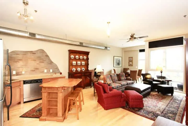 20170831232543396059000000-o 20170831232543396059000000-o