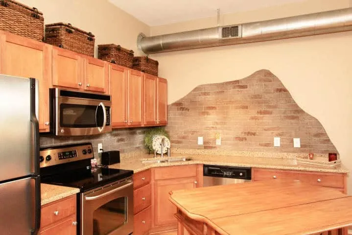 20170831233826448723000000-o 20170831233826448723000000-o