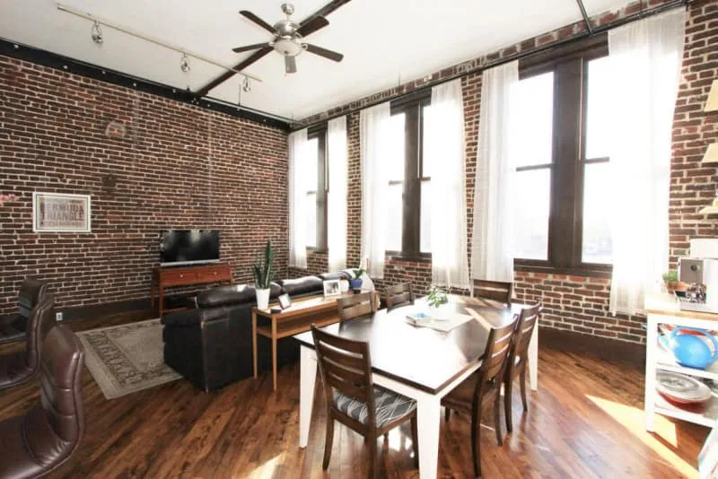 20180419122614374484000000-o