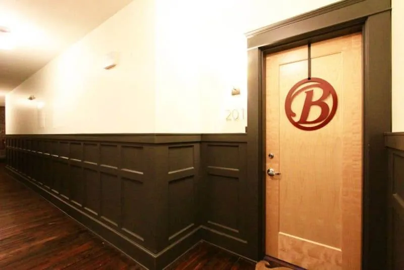 20180921034418516972000000-o