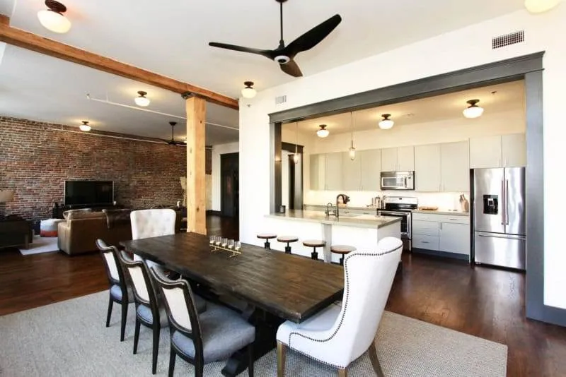 20180921034448208024000000-o