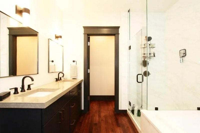 20180921034459410654000000-o