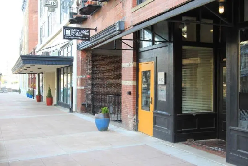 20190405120558822004000000-o