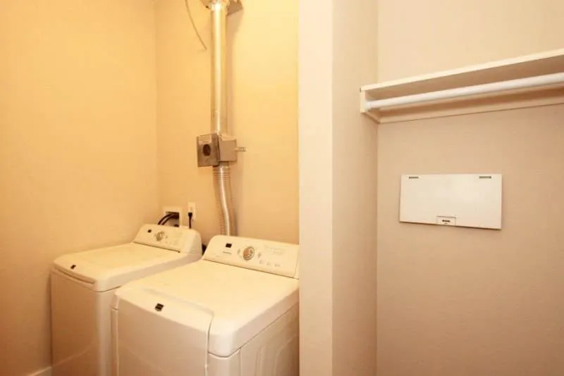 20190405120611054871000000-o