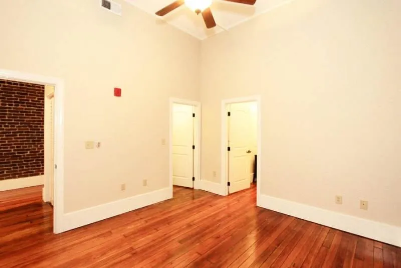 20190405120617964931000000-o