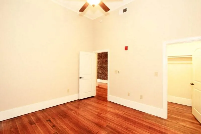 20190405120620295014000000-o