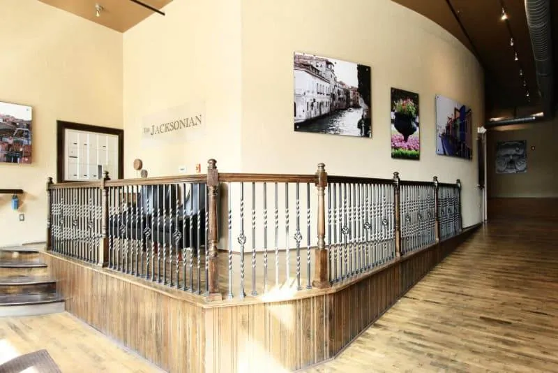 20190430043108410599000000-o