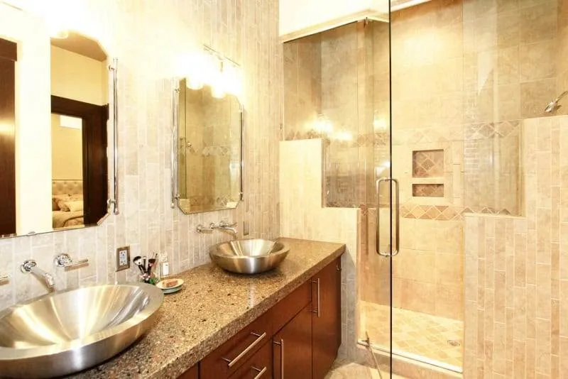 20190430043129083314000000-o