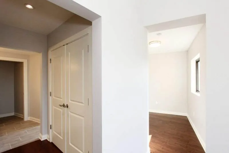 20190501144107999299000000-o