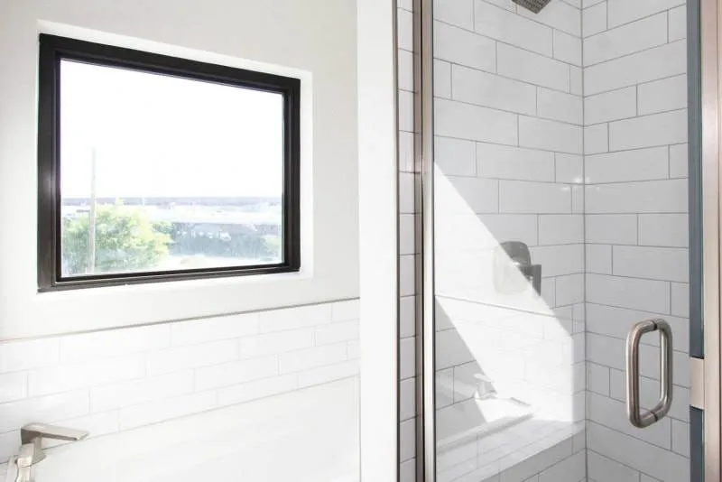 20190501144119418382000000-o