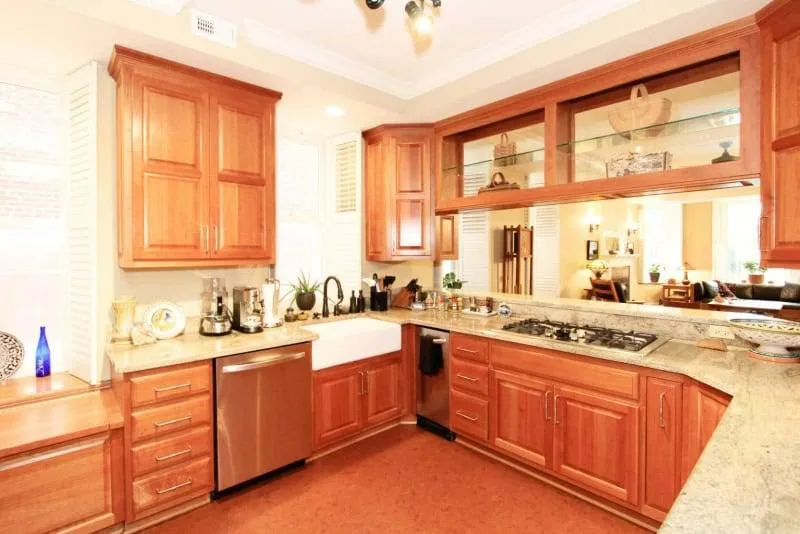 20190619025508005711000000-o