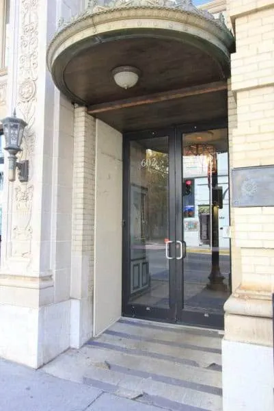 20191004183628018146000000-o