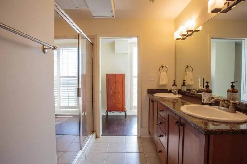 20191004234138081812000000-o