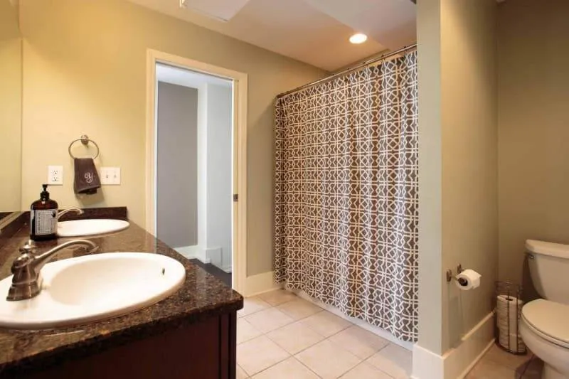 20191004234147135099000000-o