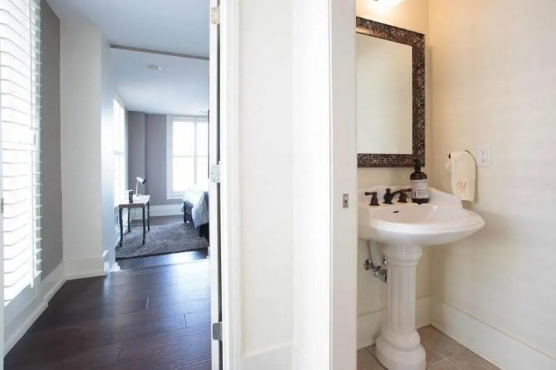 20191004234151913548000000-o