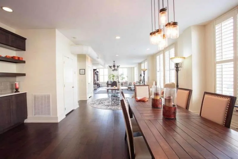 20191004234158171065000000-o