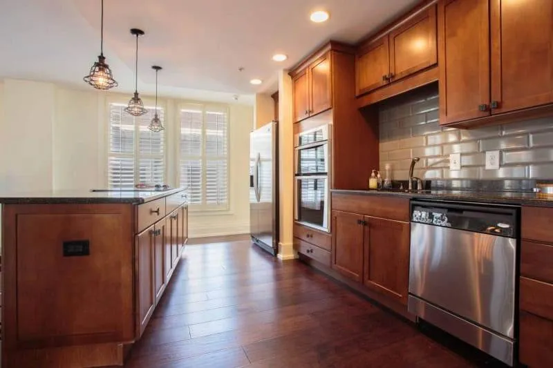 20191004234210766465000000-o