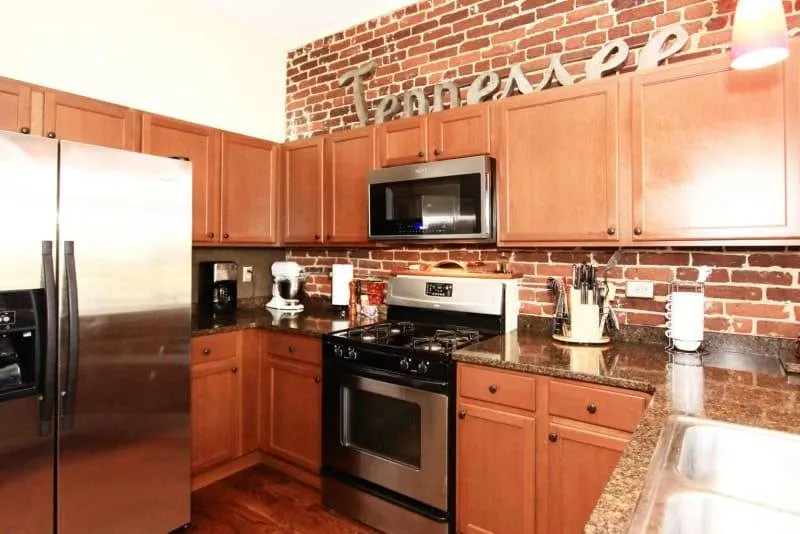 20191018025234183711000000-o