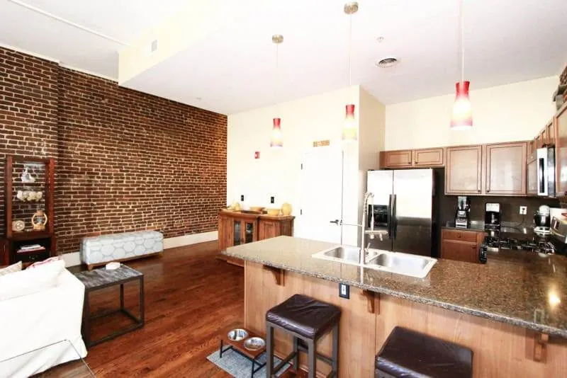 20191018025235784140000000-o