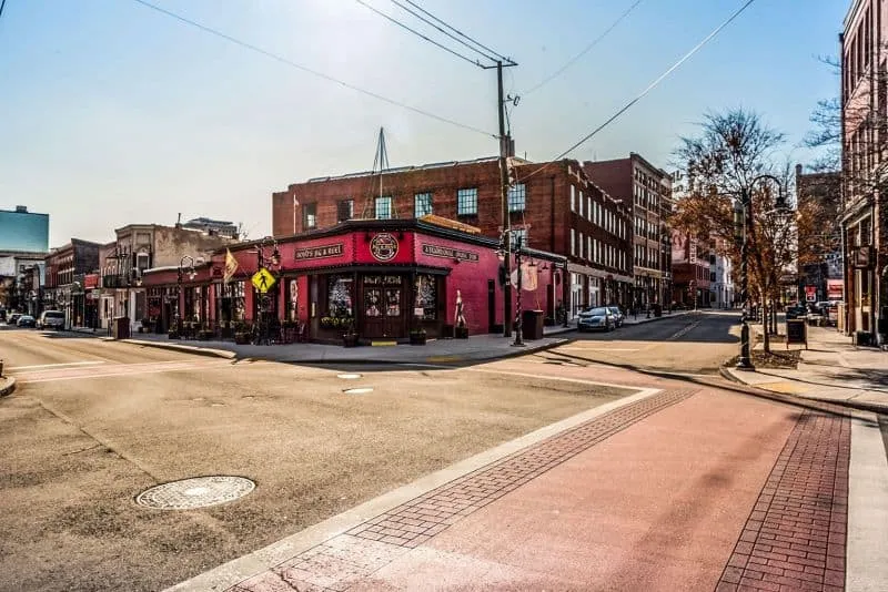 20210105162117999161000000-o