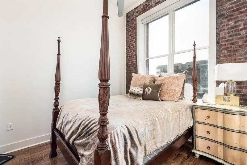 20210114221931299332000000-o