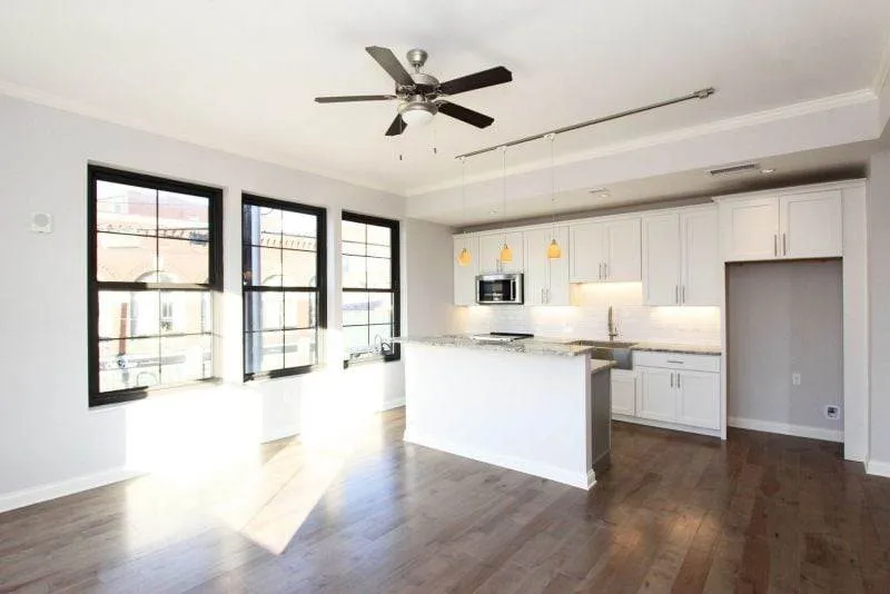 20210521205619282584000000-o